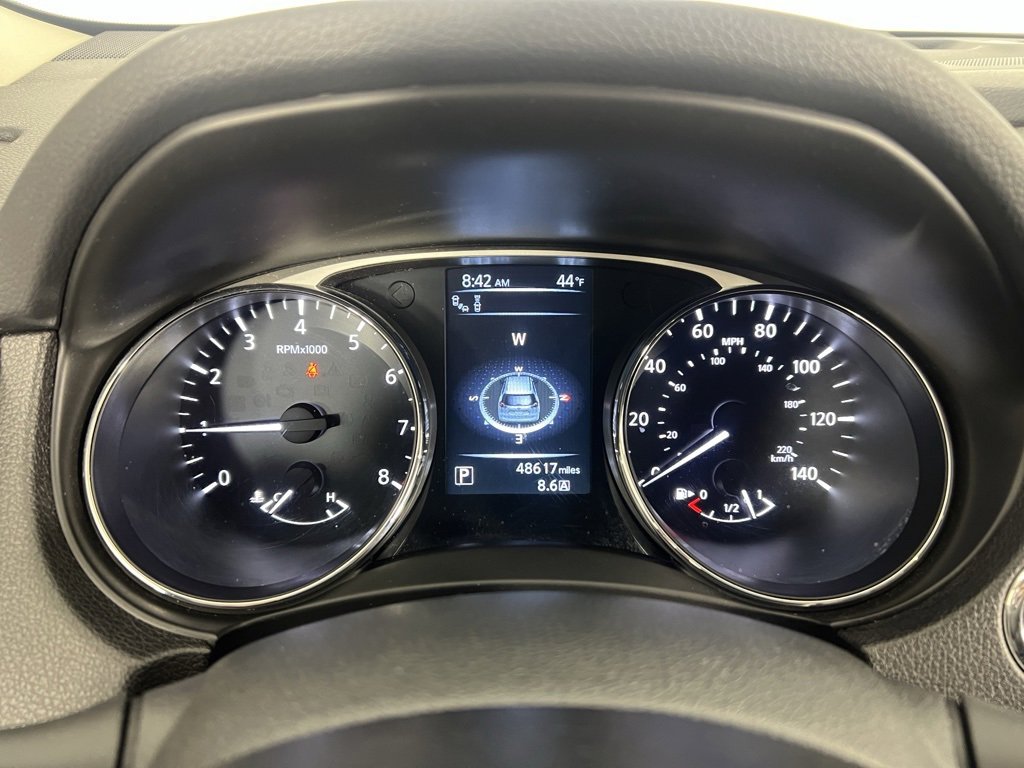 Used 2016 Nissan Rogue SL w/ SL Premium Package image 16