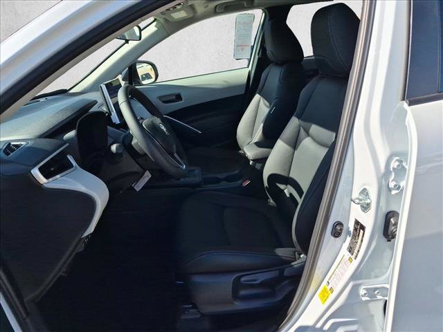 New 2026 Toyota Corolla Cross LE w/ Moonroof Package AWD/4WD image 4