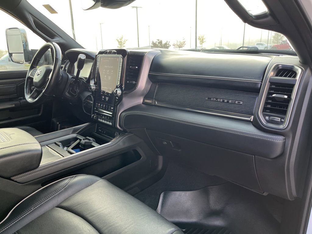 Used 2019 RAM 3500 Limited image 29