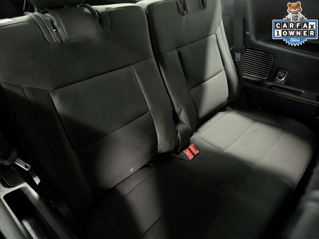 Used 2023 Ford Explorer XLT image 28