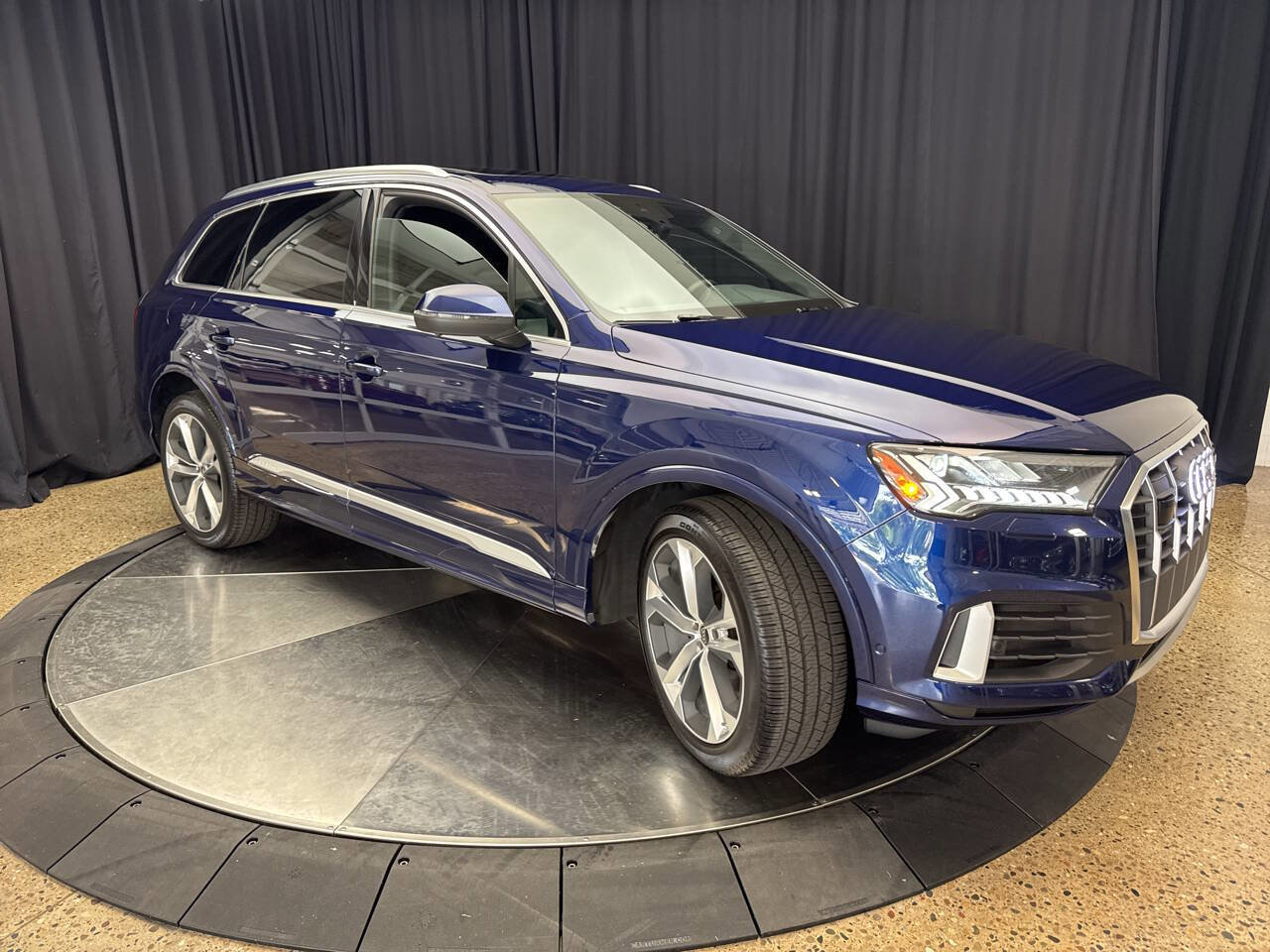 Used 2023 Audi Q7 3.0T Premium Plus w/ Premium Plus Package image 12