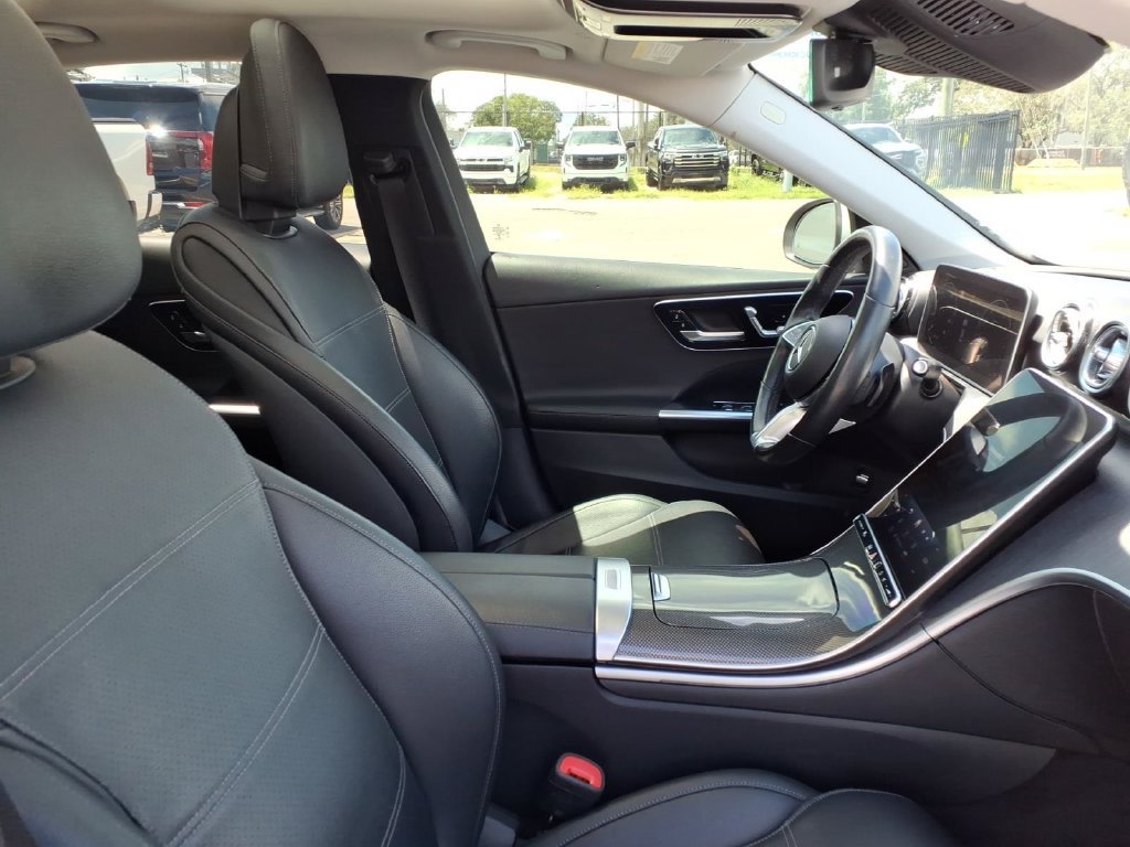 Used 2023 Mercedes-Benz C 300 4MATIC Sedan image 12