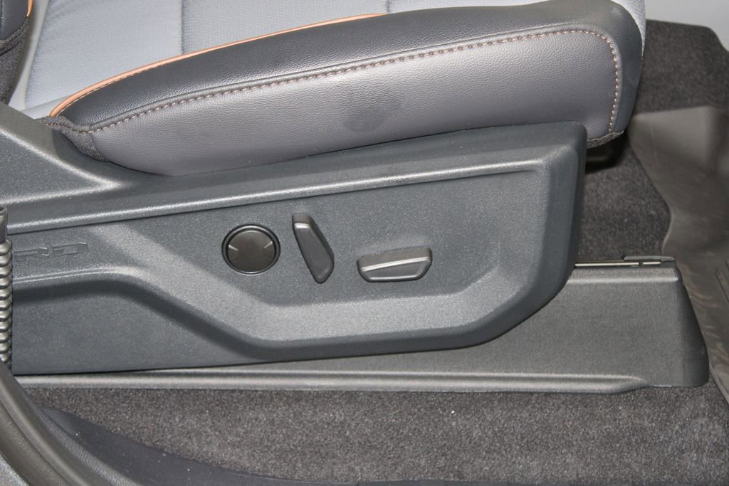 New 2025 Ford F150 Lariat w/ Equipment Group 501A Mid image 28