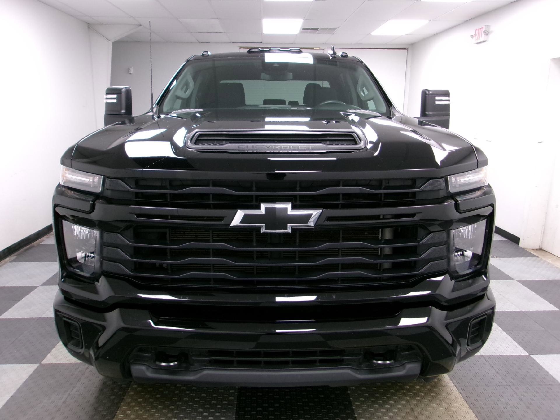 Certified 2025 Chevrolet Silverado 2500 Custom w/ Custom Convenience Package image 15