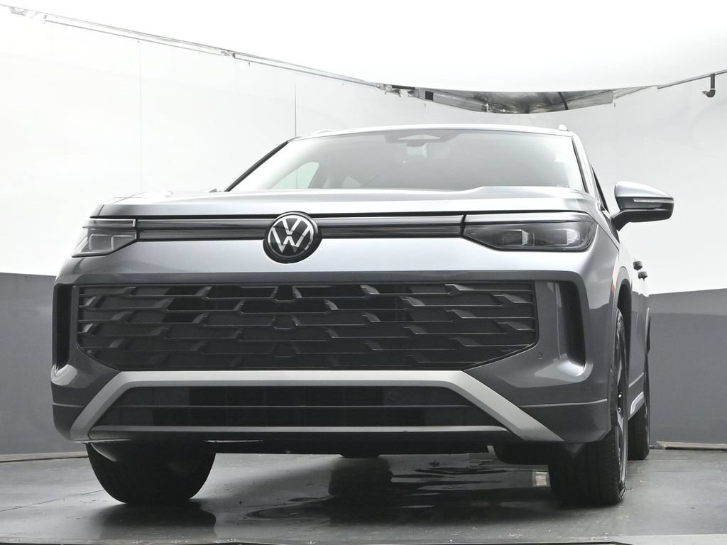 New 2026 Volkswagen Tiguan SE FWD image 31