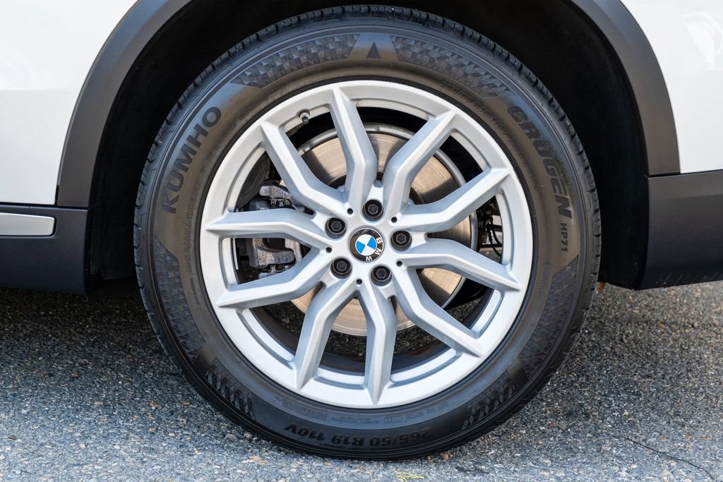 Used 2022 BMW X5 xDrive40i AWD/4WD image 32