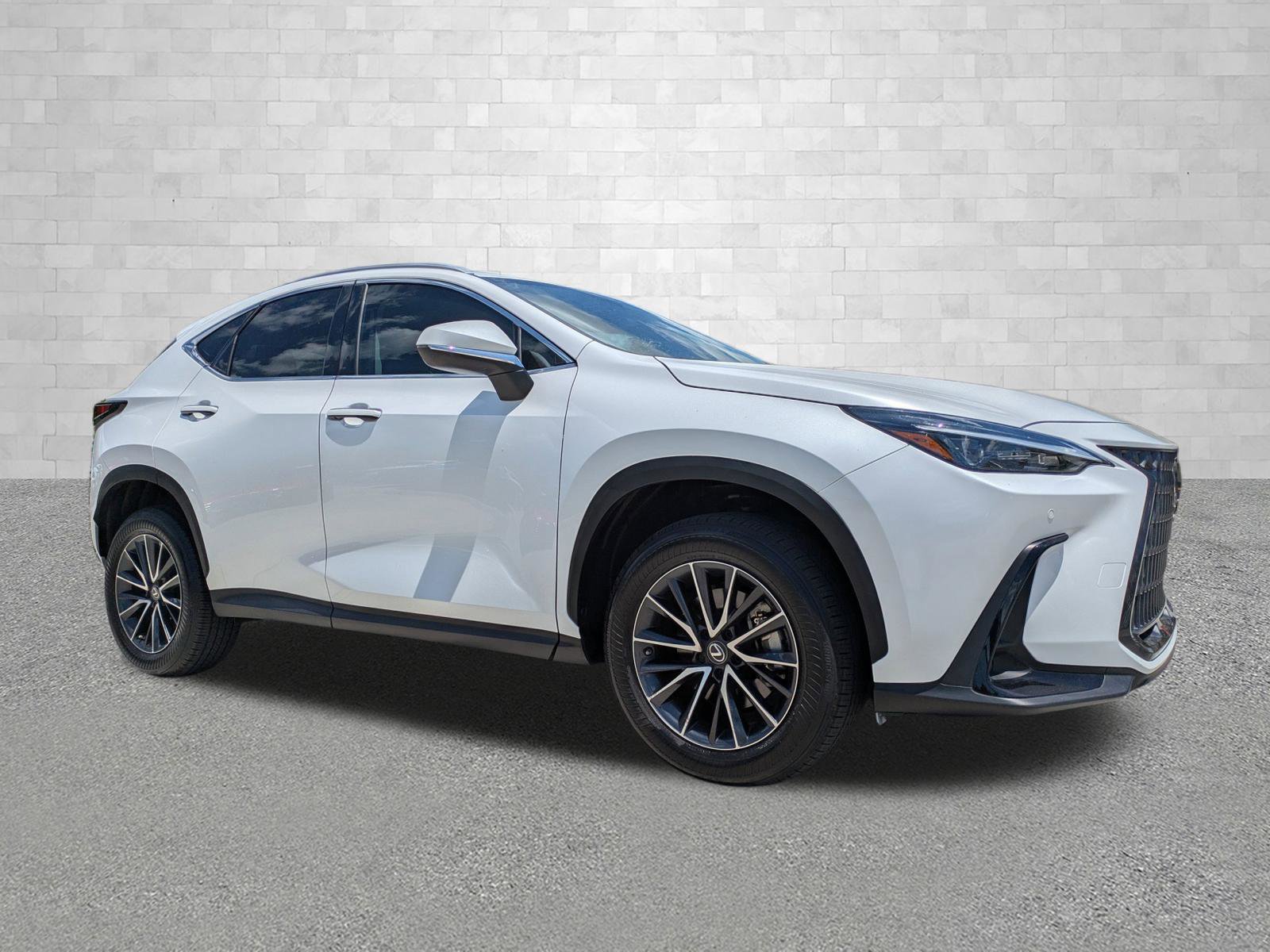 Used 2023 Lexus NX 350 AWD image 1