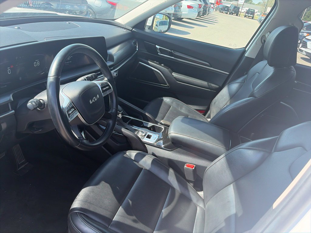 Used 2025 Kia Telluride S AWD/4WD image 16