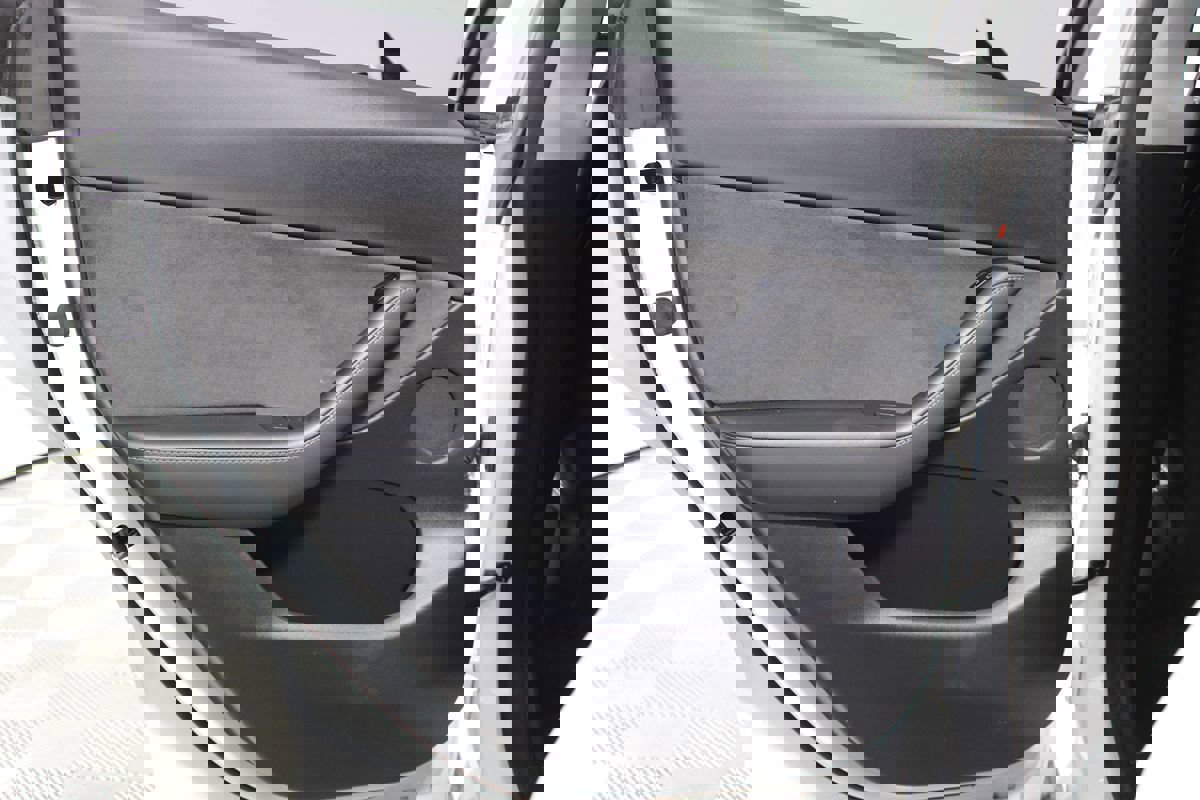 Used 2022 Tesla Model Y Performance image 19