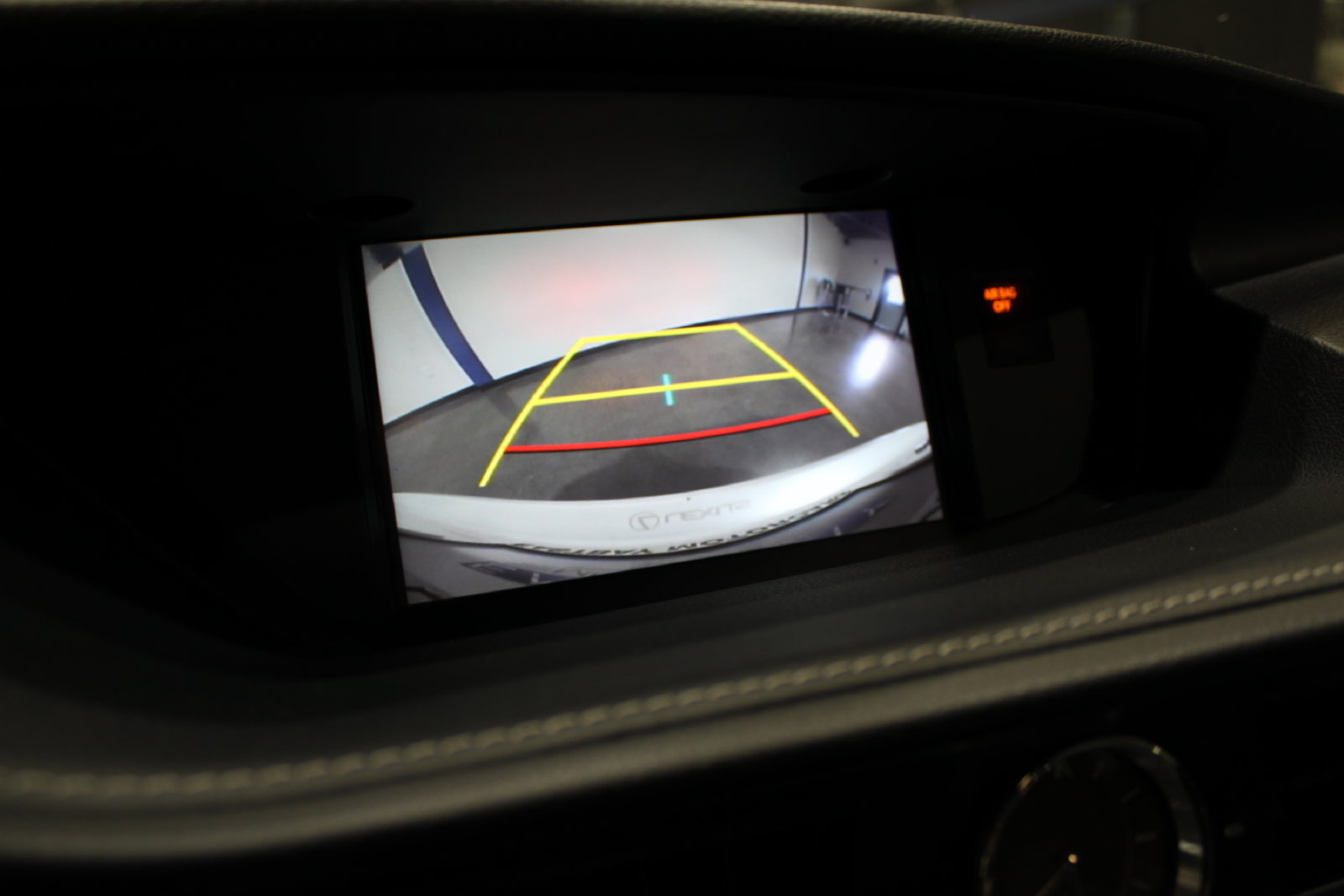 Used 2018 Lexus ES 300h w/ Navigation Package FWD image 30