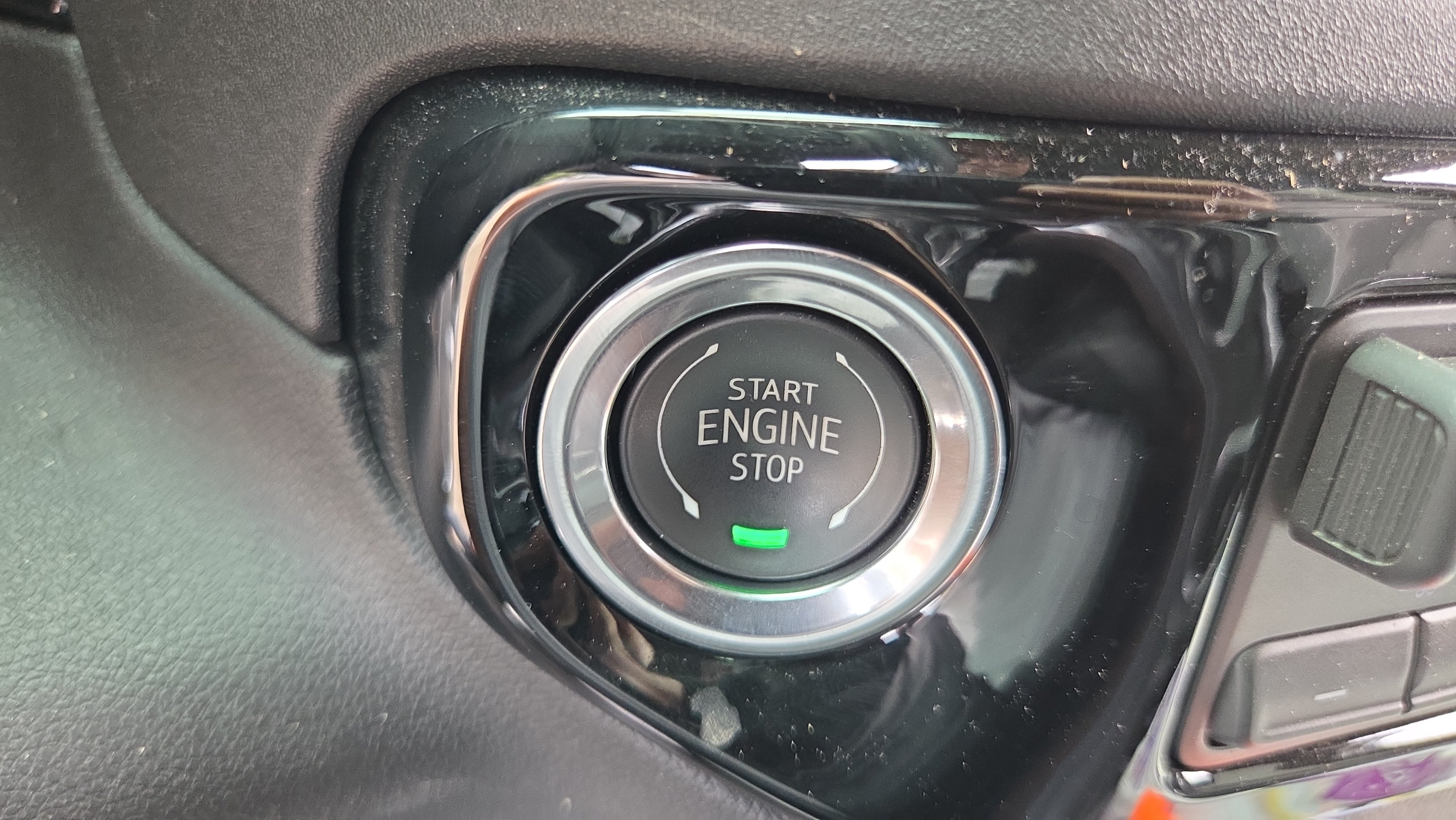 Used 2026 GMC Sierra 3500 SLT w/ SLT Convenience Package AWD/4WD image 19