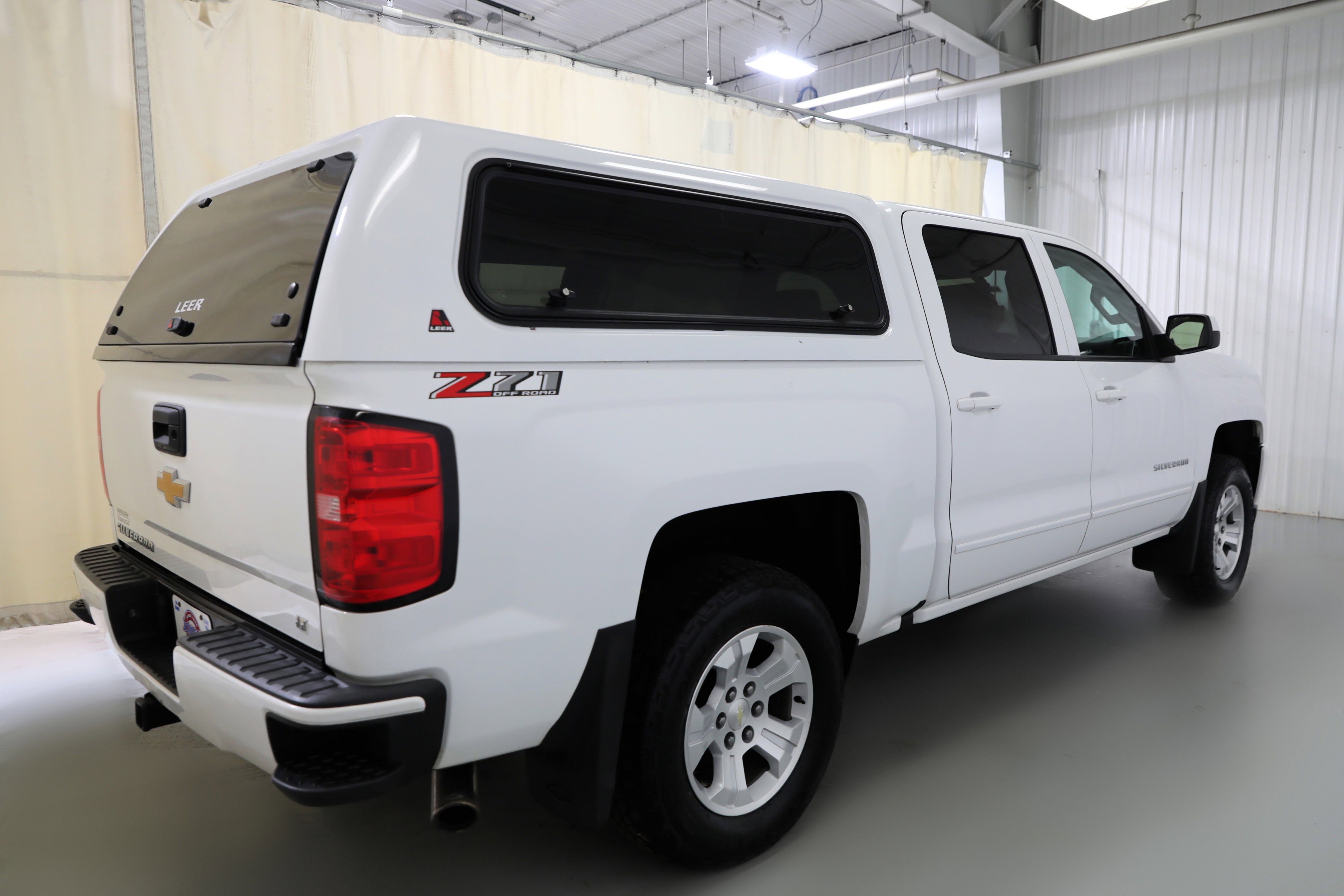 Used 2018 Chevrolet Silverado 1500 LT w/ All Star Edition image 20