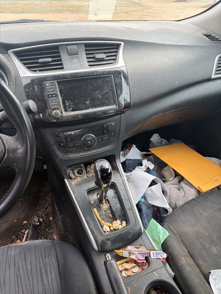 Used 2019 Nissan Sentra SV image 9