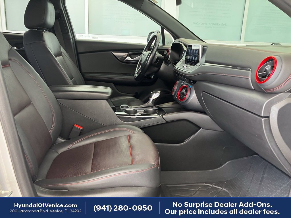 Used 2022 Chevrolet Blazer RS w/ Enhanced Convenience Package FWD image 12
