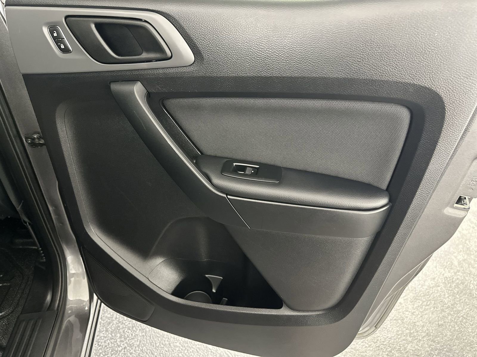 Used 2020 Ford Ranger XL w/ Equipment Group 101A Mid image 31