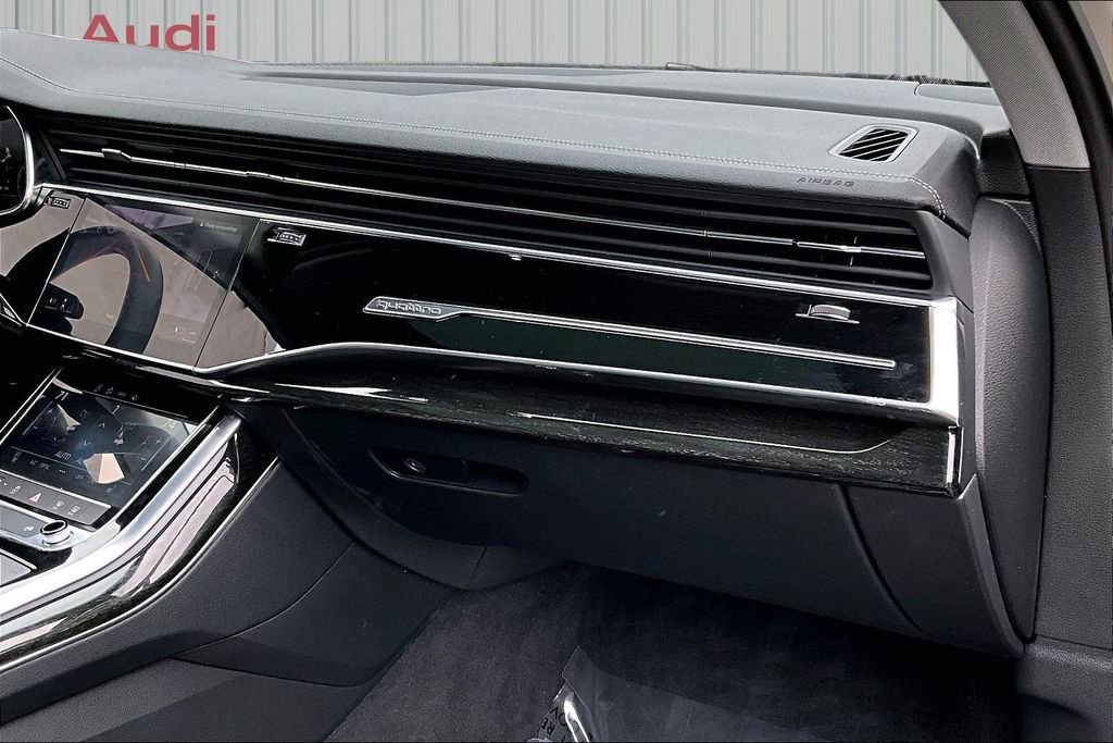 Used 2023 Audi Q7 2.0T Premium w/ Convenience Package image 26