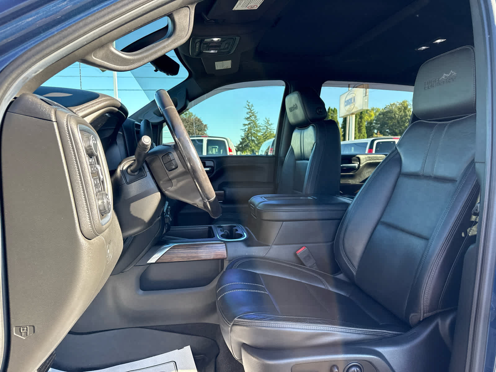 Certified 2020 Chevrolet Silverado 2500 High Country w/ Z71 Off-Road Package AWD/4WD image 11