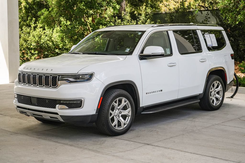 Used 2022 Jeep Wagoneer Series II RWD image 3