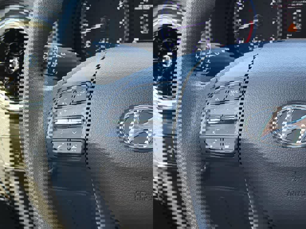 Used 2023 Hyundai Kona SEL image 11