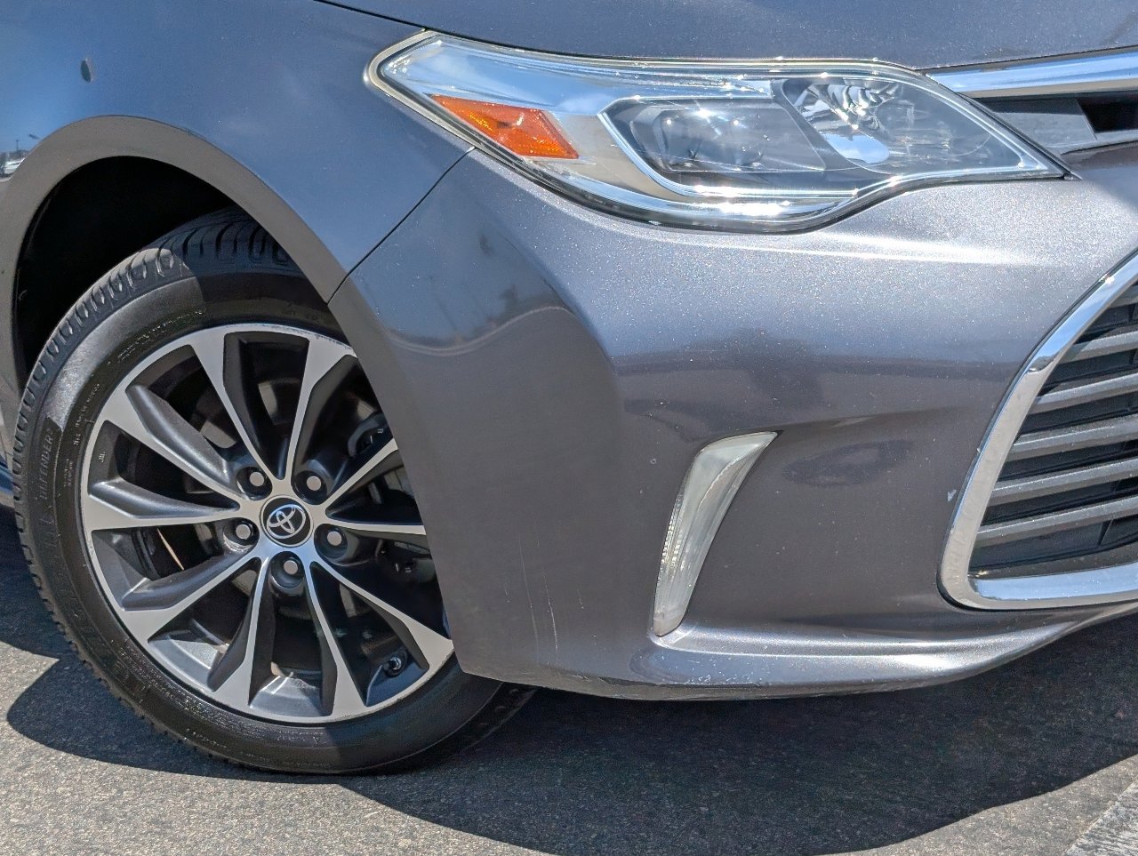 Used 2016 Toyota Avalon XLE FWD image 10