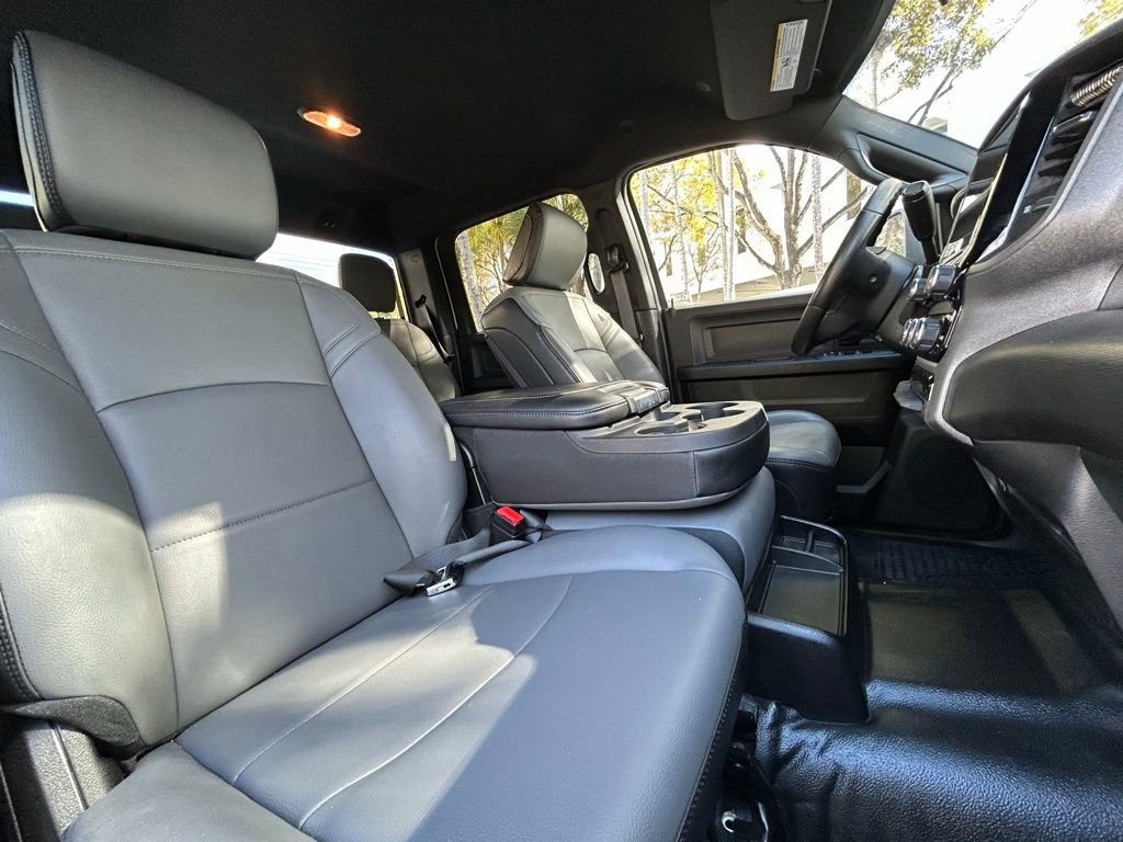 Used 2026 RAM 3500 Tradesman w/ Chrome Appearance Group image 36