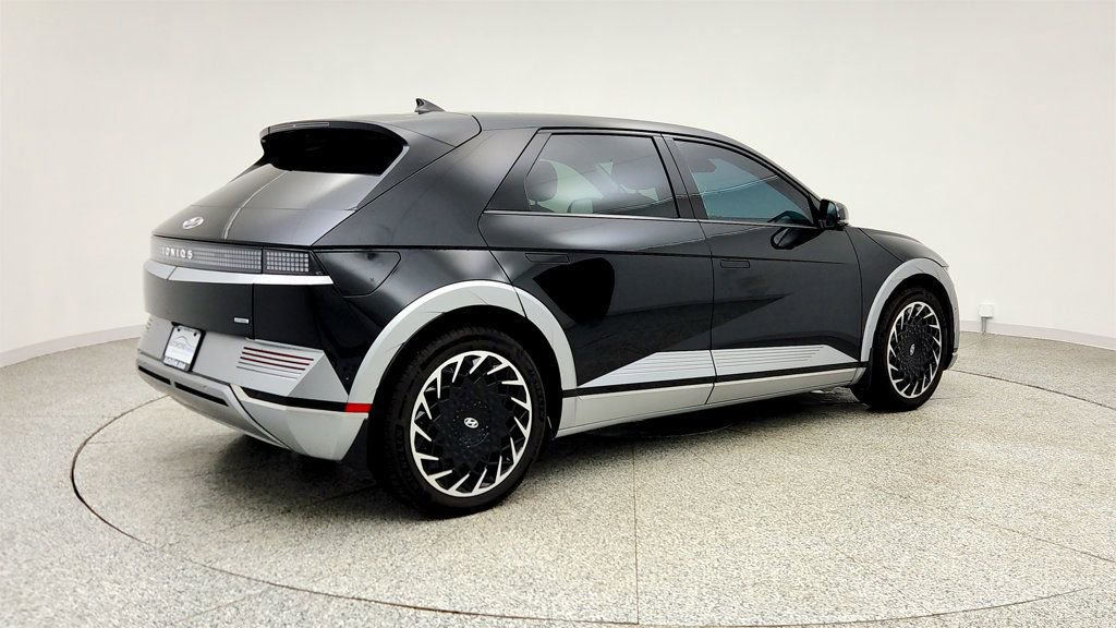 Used 2023 Hyundai Ioniq 5 Limited AWD/4WD image 5