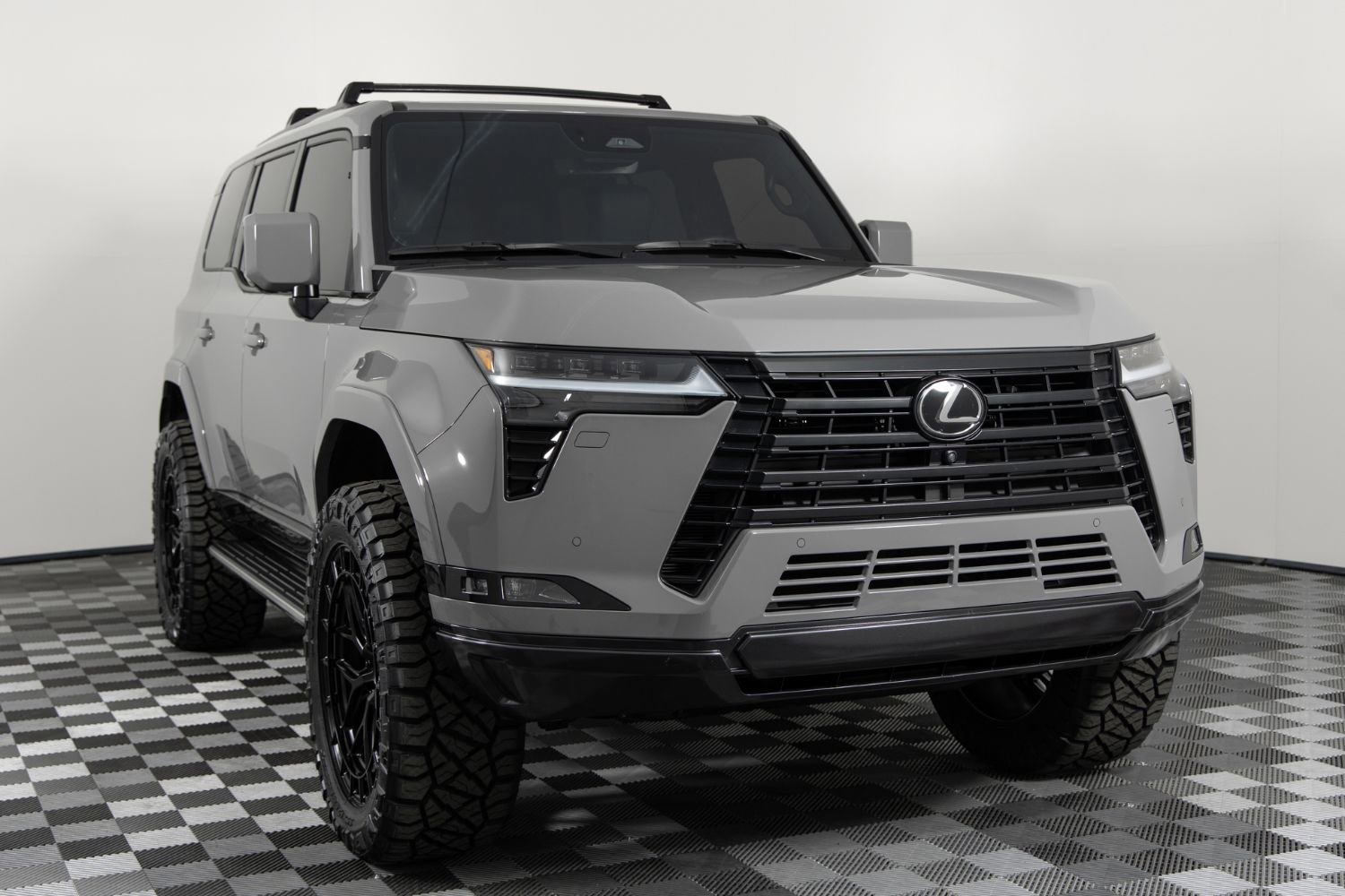 Used 2024 Lexus GX 550 w/ Accessory Package (2T) image 11