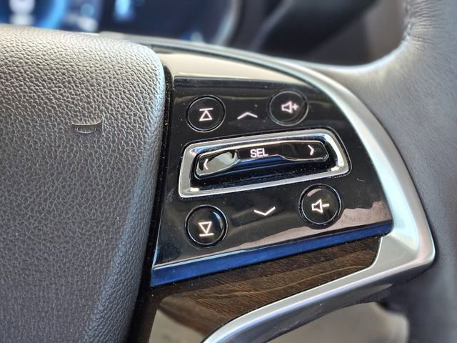 Used 2017 Cadillac Escalade Luxury image 18