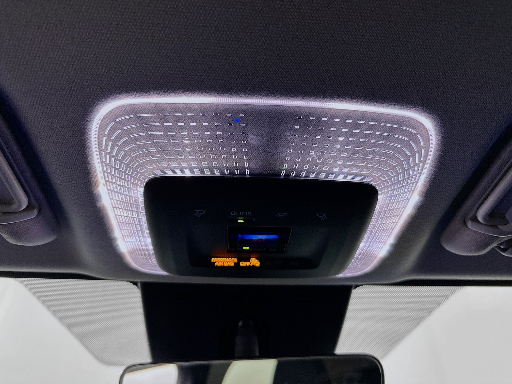 Used 2024 Toyota Prius LE image 18