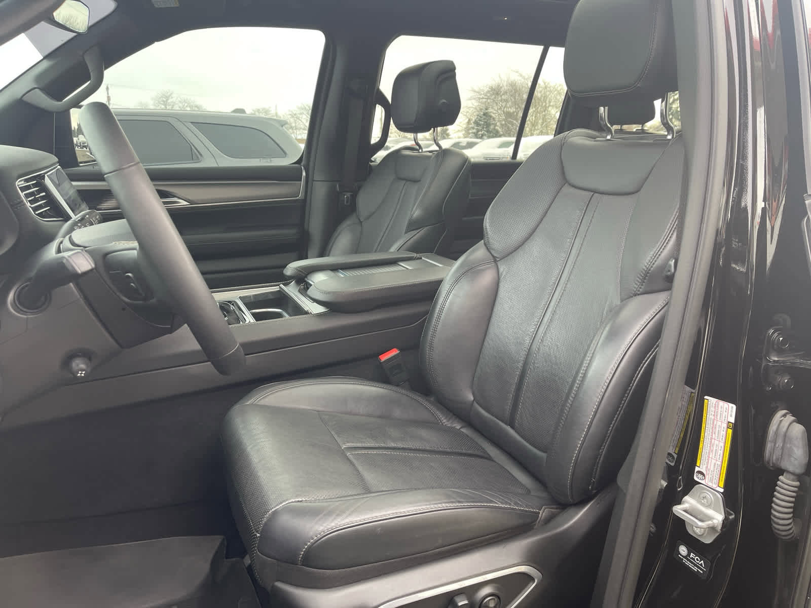 Used 2024 Jeep Wagoneer Series II image 24