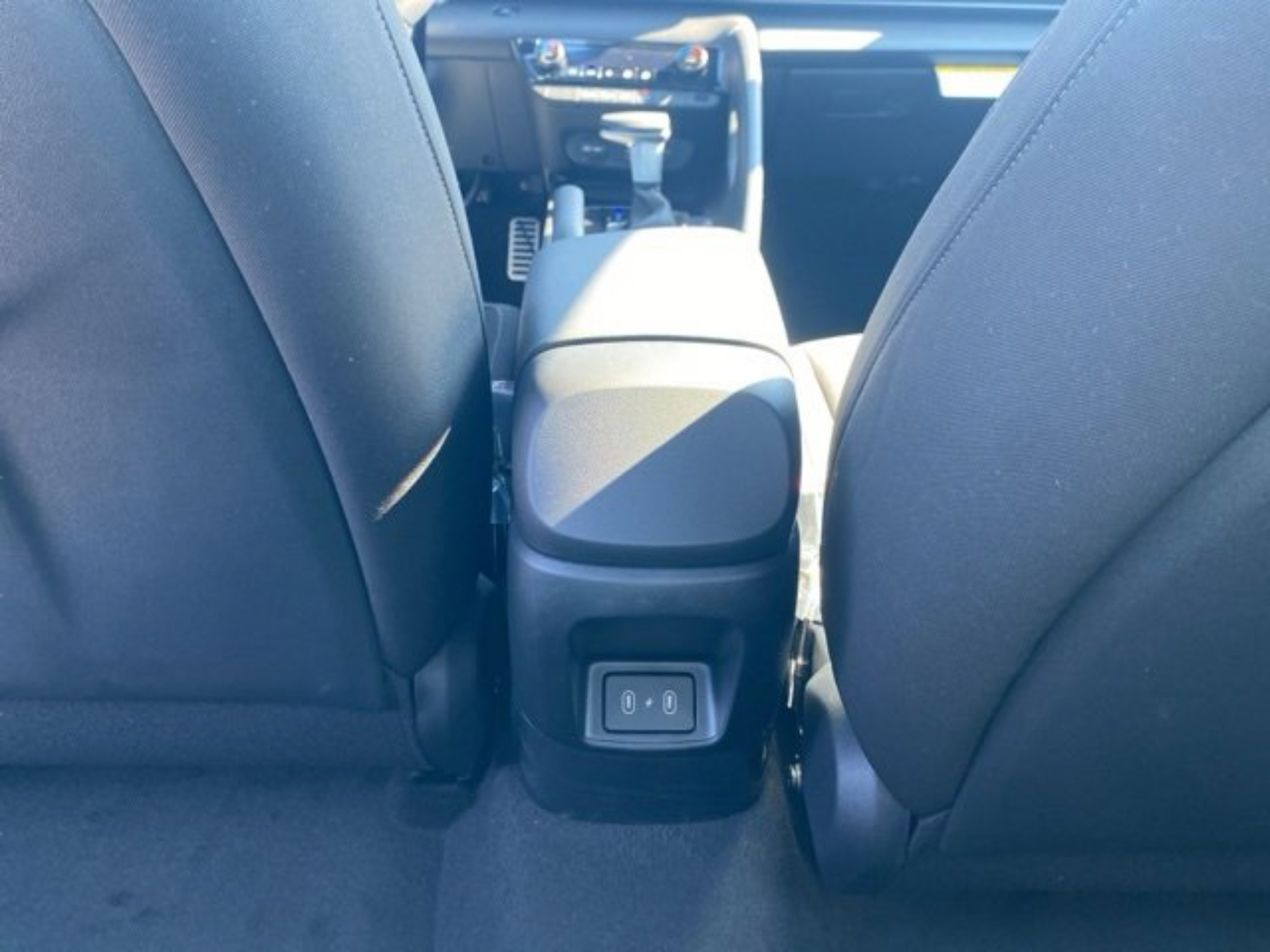 Used 2026 Hyundai Elantra Sport FWD image 28