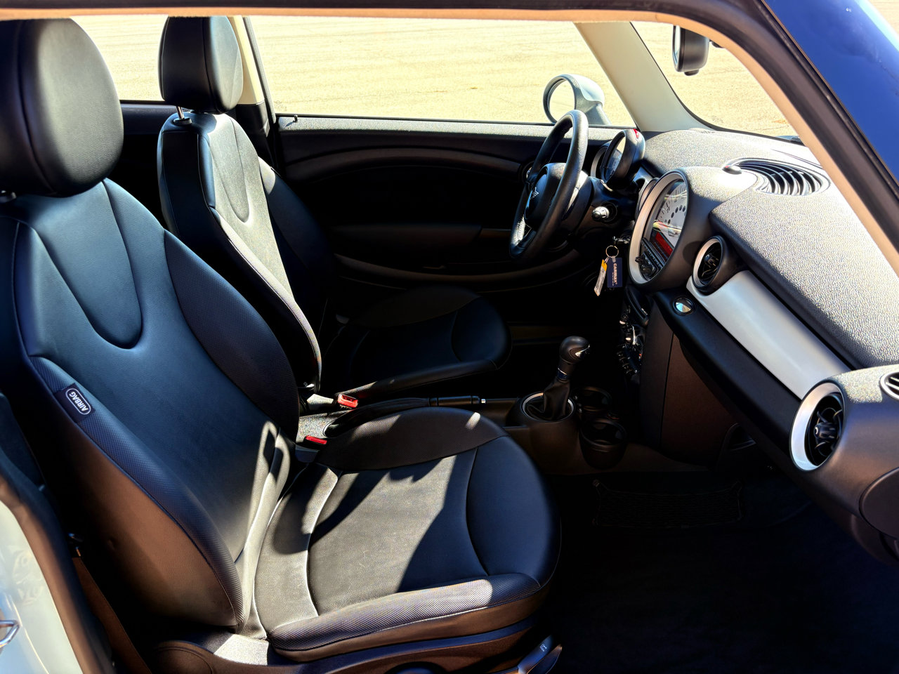 Used 2013 MINI Cooper Hardtop image 18