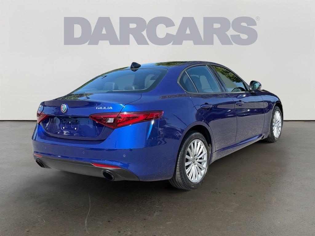Used 2022 Alfa Romeo Giulia Sprint AWD/4WD image 5
