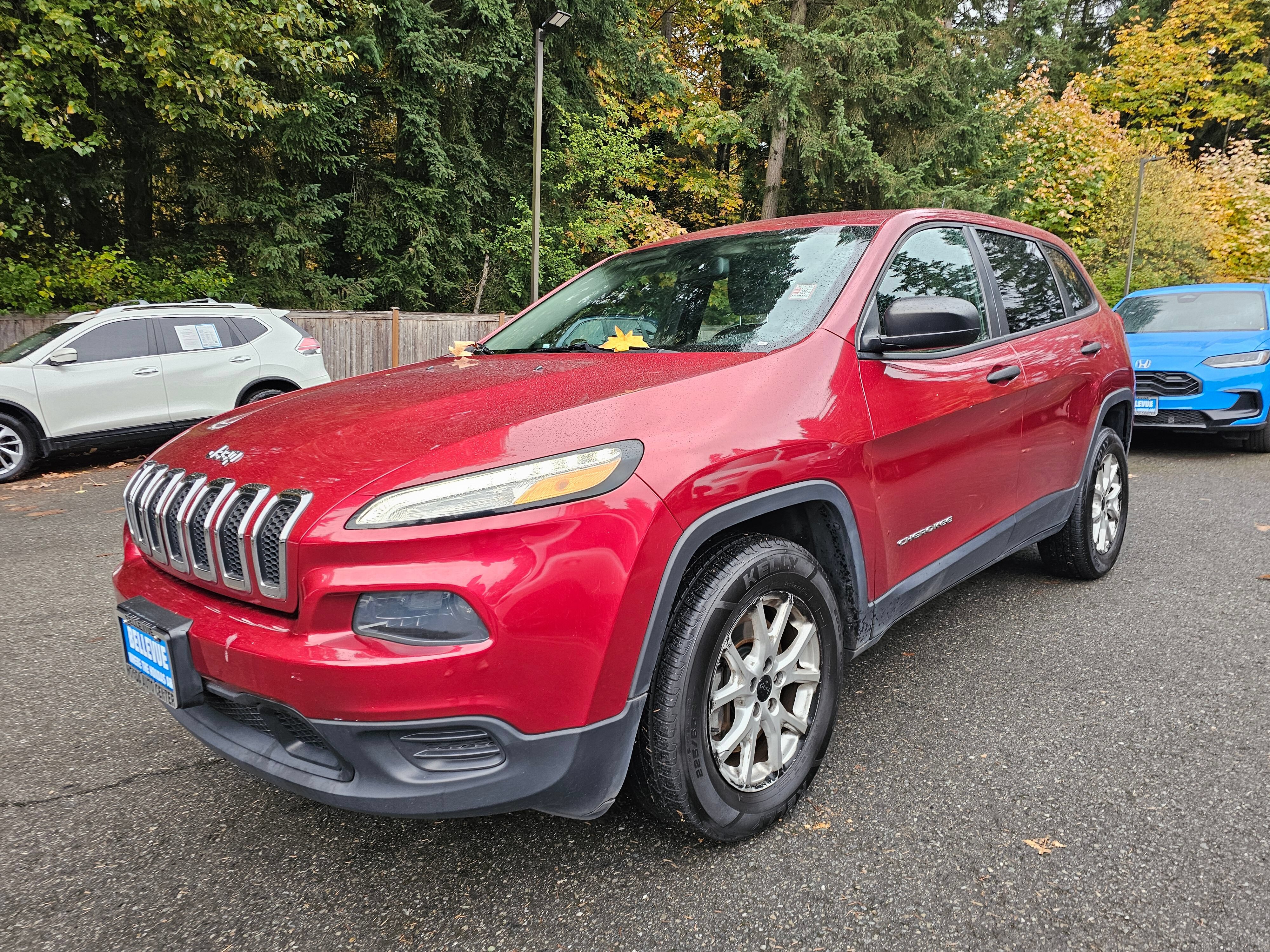 Used 2014 Jeep Cherokee Sport AWD/4WD image 3