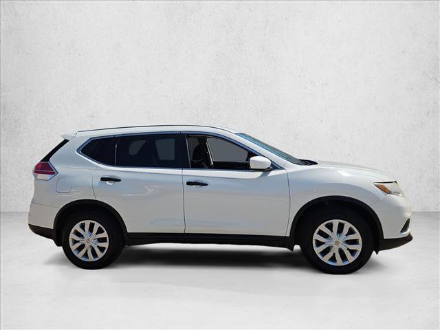 Used 2016 Nissan Rogue S FWD image 4