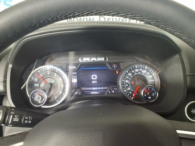 Used 2025 RAM 1500 Laramie AWD/4WD image 18