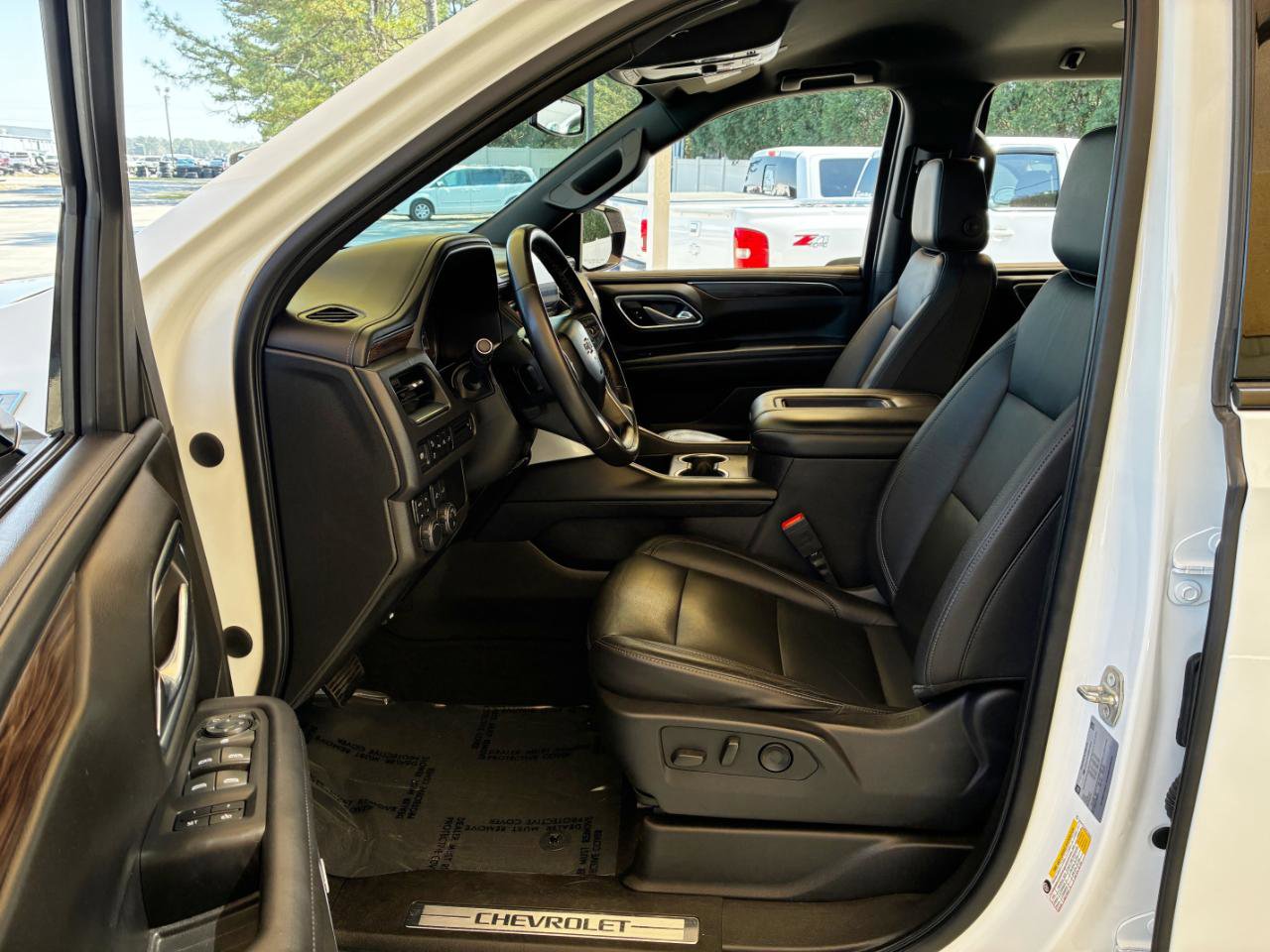 Used 2021 Chevrolet Tahoe Z71 image 13