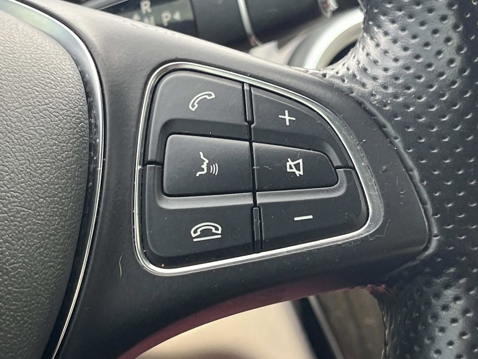 Used 2018 Mercedes-Benz C 300 4MATIC Sedan image 24