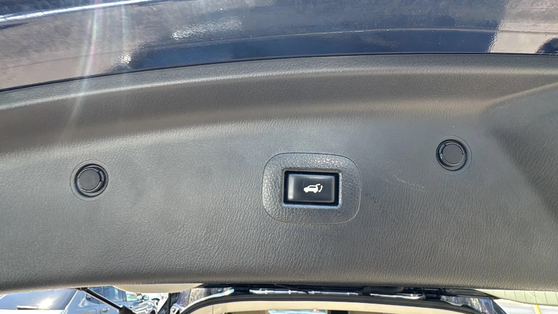 Used 2019 Nissan Armada Platinum w/ Interior Lighting Package AWD/4WD image 22
