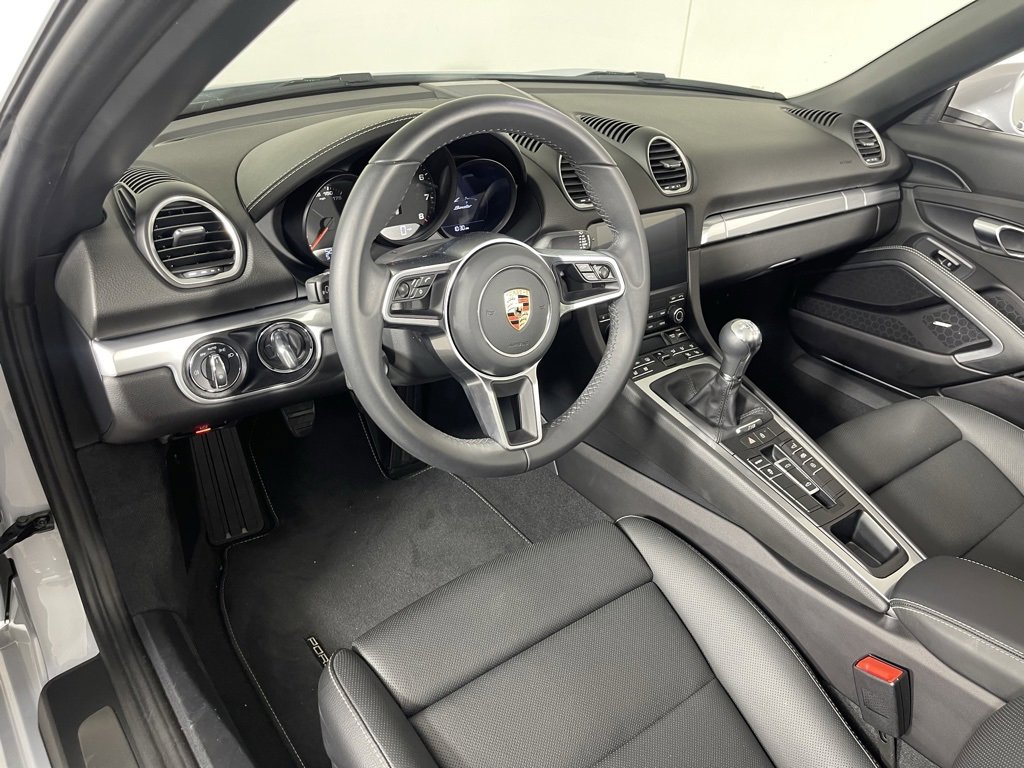 Certified 2024 Porsche 718 Boxster image 4