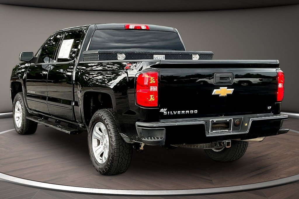 Used 2018 Chevrolet Silverado 1500 LT w/ All Star Edition AWD/4WD image 4