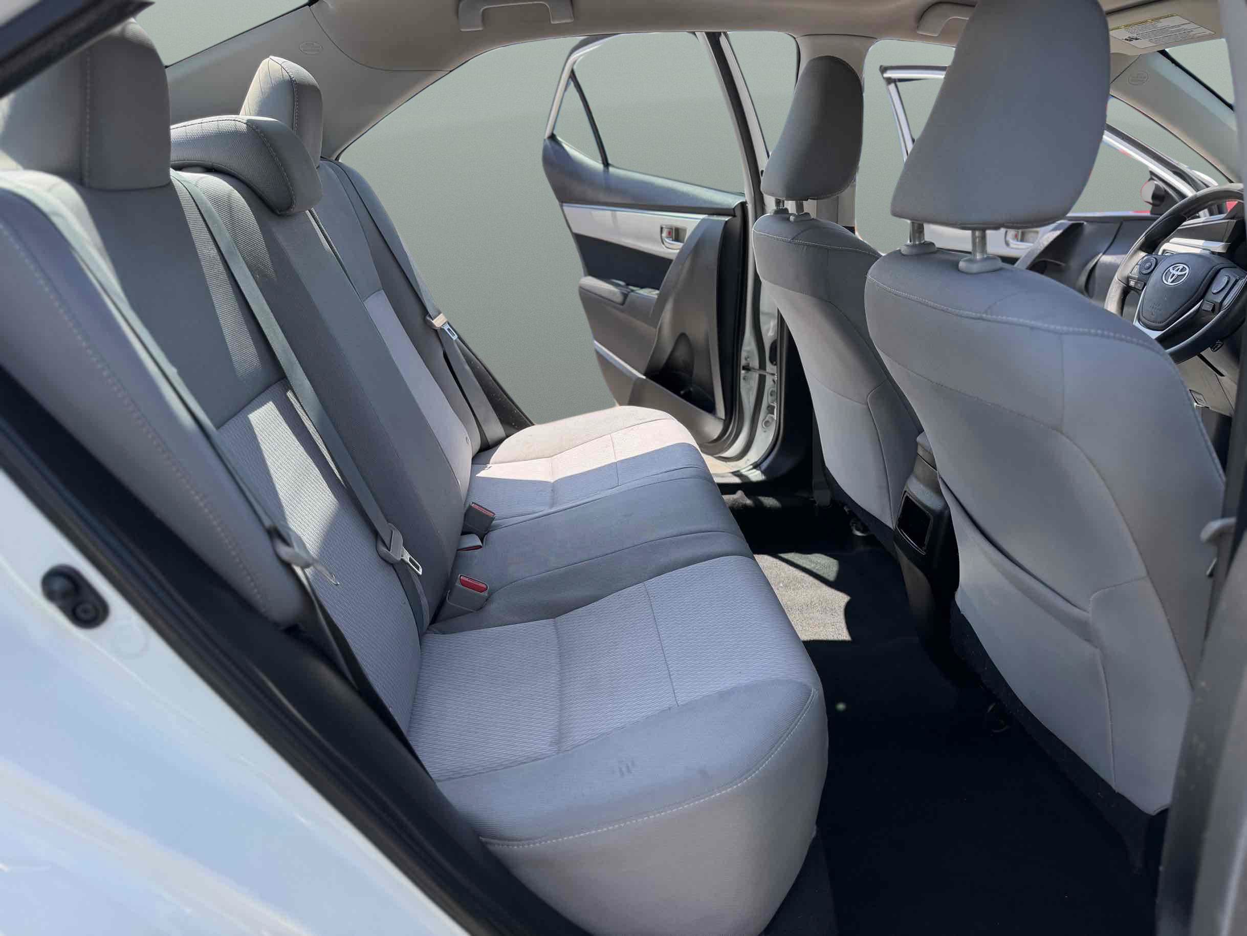 Used 2014 Toyota Corolla LE FWD image 13