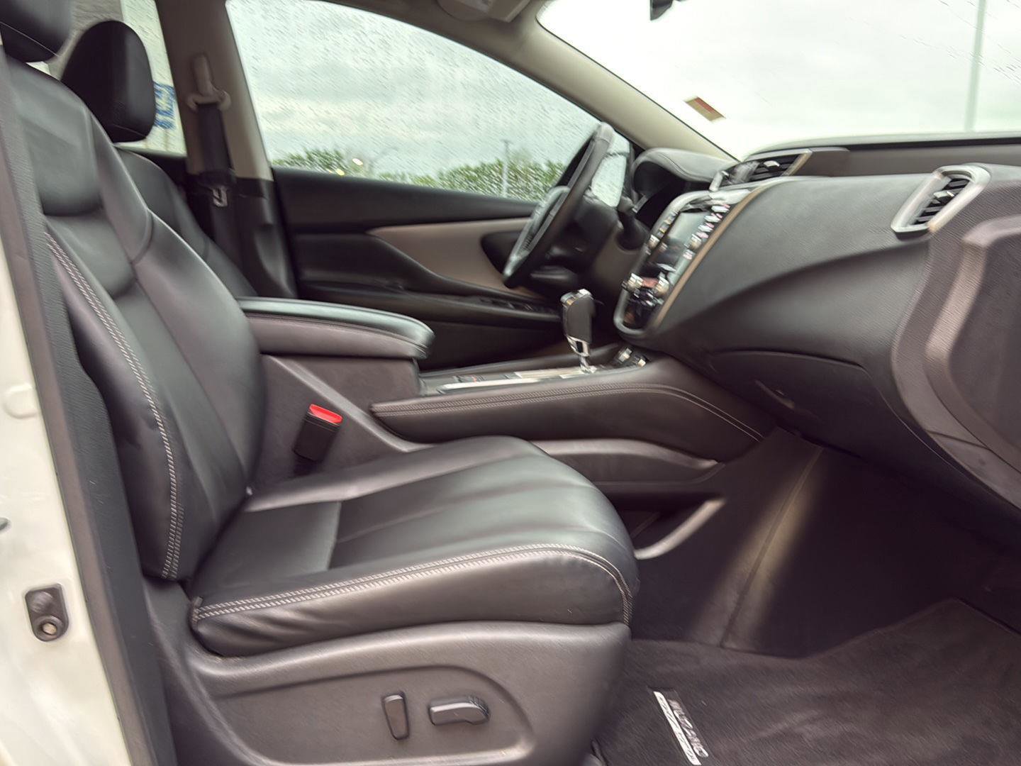 Used 2023 Nissan Murano SV w/ SV Midnight Edition Package FWD image 34