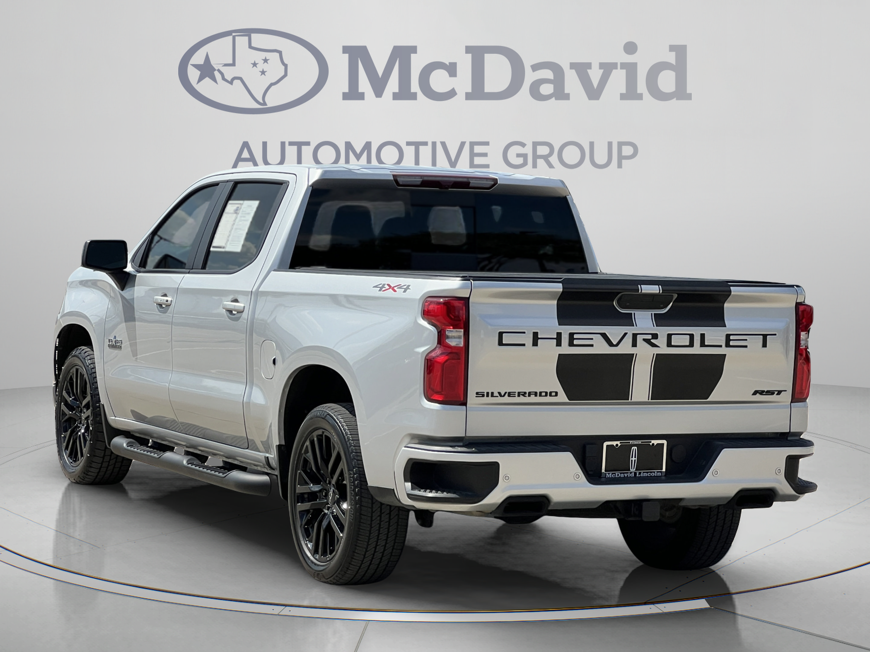 Used 2021 Chevrolet Silverado 1500 RST w/ Rally Edition AWD/4WD image 4