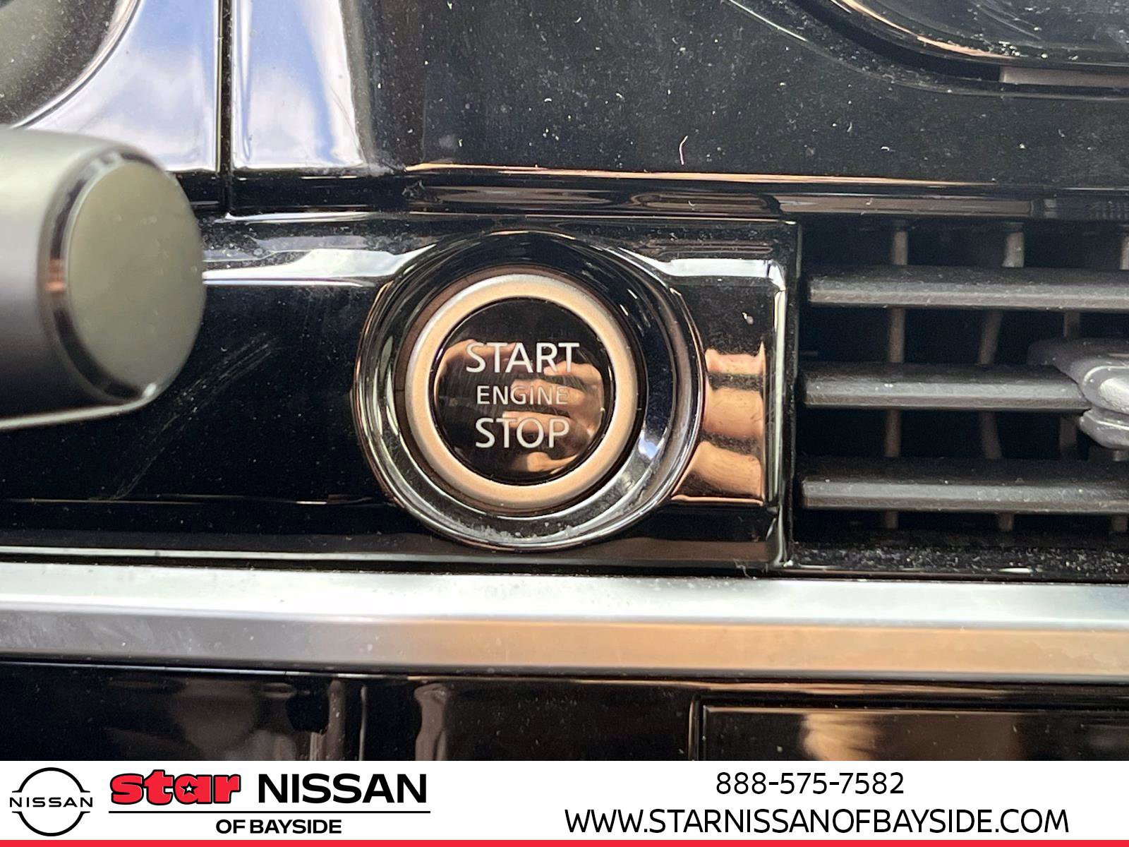 Certified 2022 Nissan Pathfinder SV w/ SV Premium Package image 30