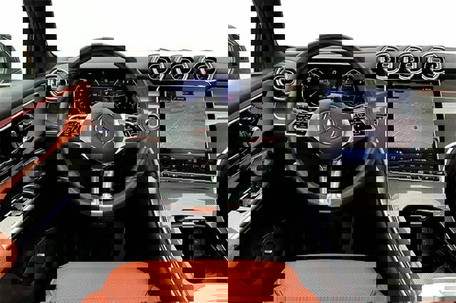 Certified 2025 Mercedes-Benz GLC 300 4MATIC image 11