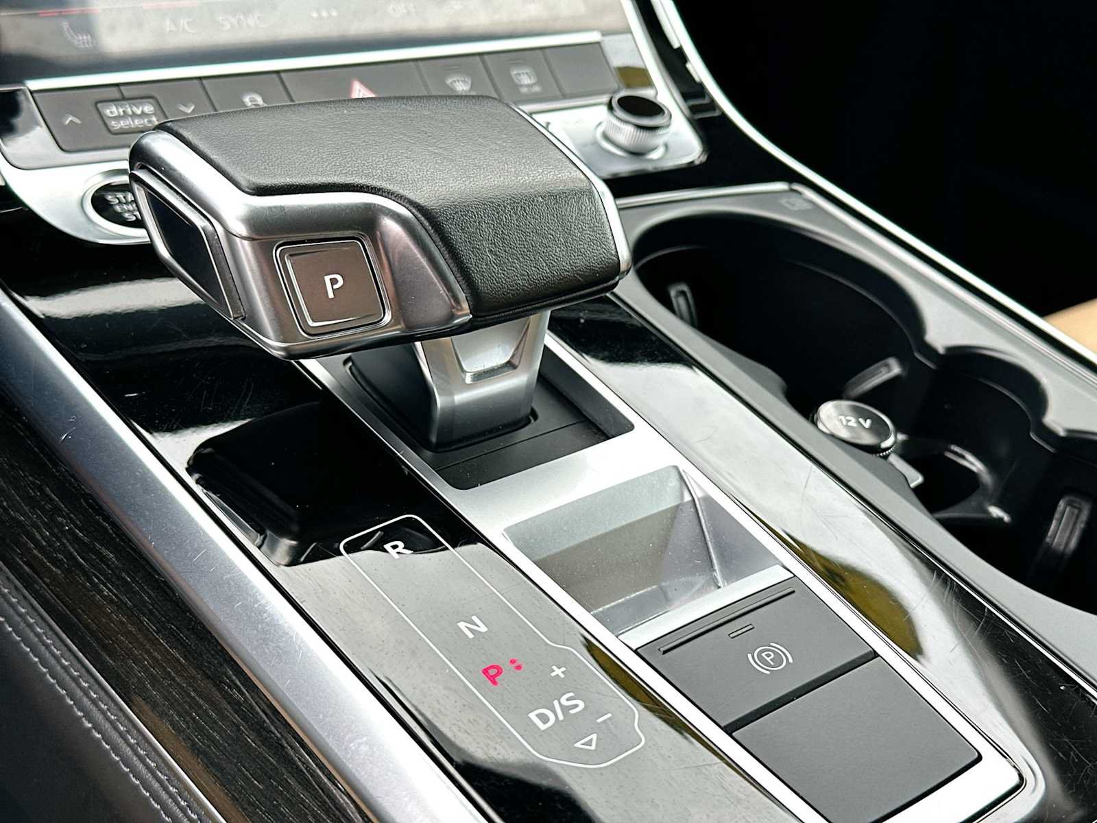 Used 2023 Audi Q7 3.0T Premium Plus AWD/4WD image 21