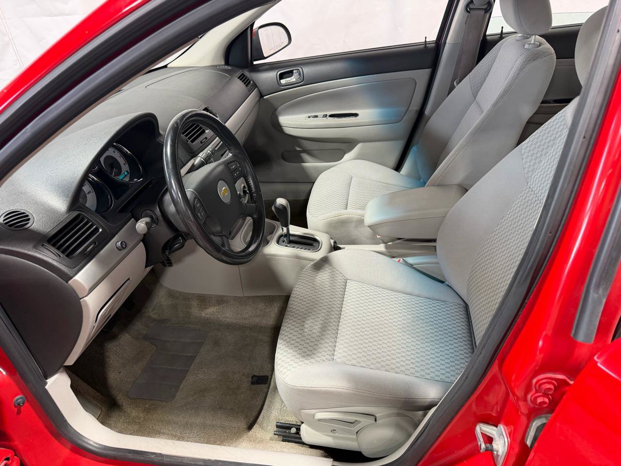 Used 2006 Chevrolet Cobalt LT w/ Preferred Equipment Group FWD image 22