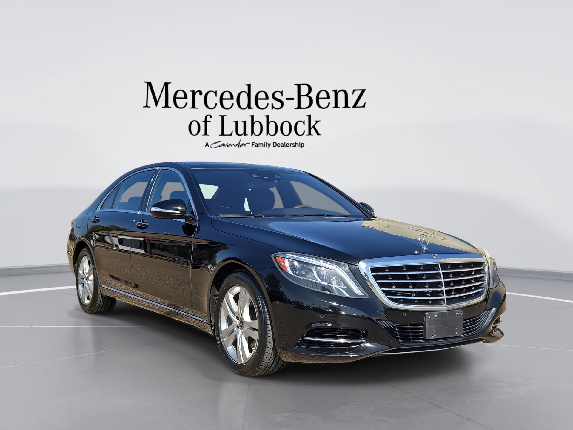Used 2017 Mercedes-Benz S 550 Sedan image 1