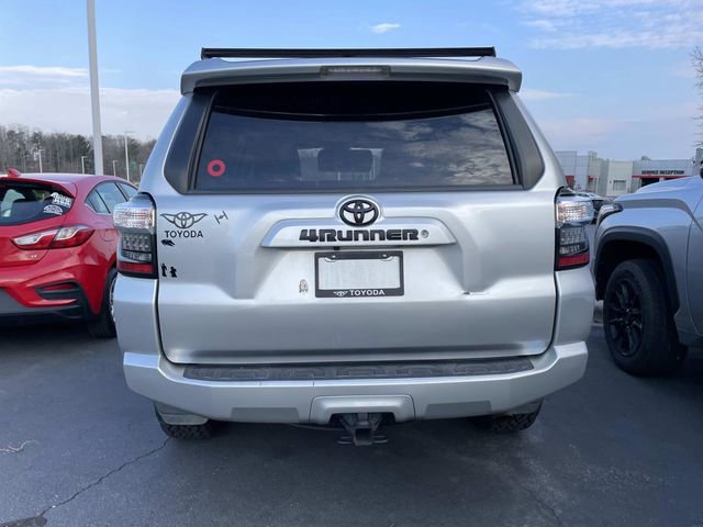 Used 2019 Toyota 4Runner SR5 Premium image 3